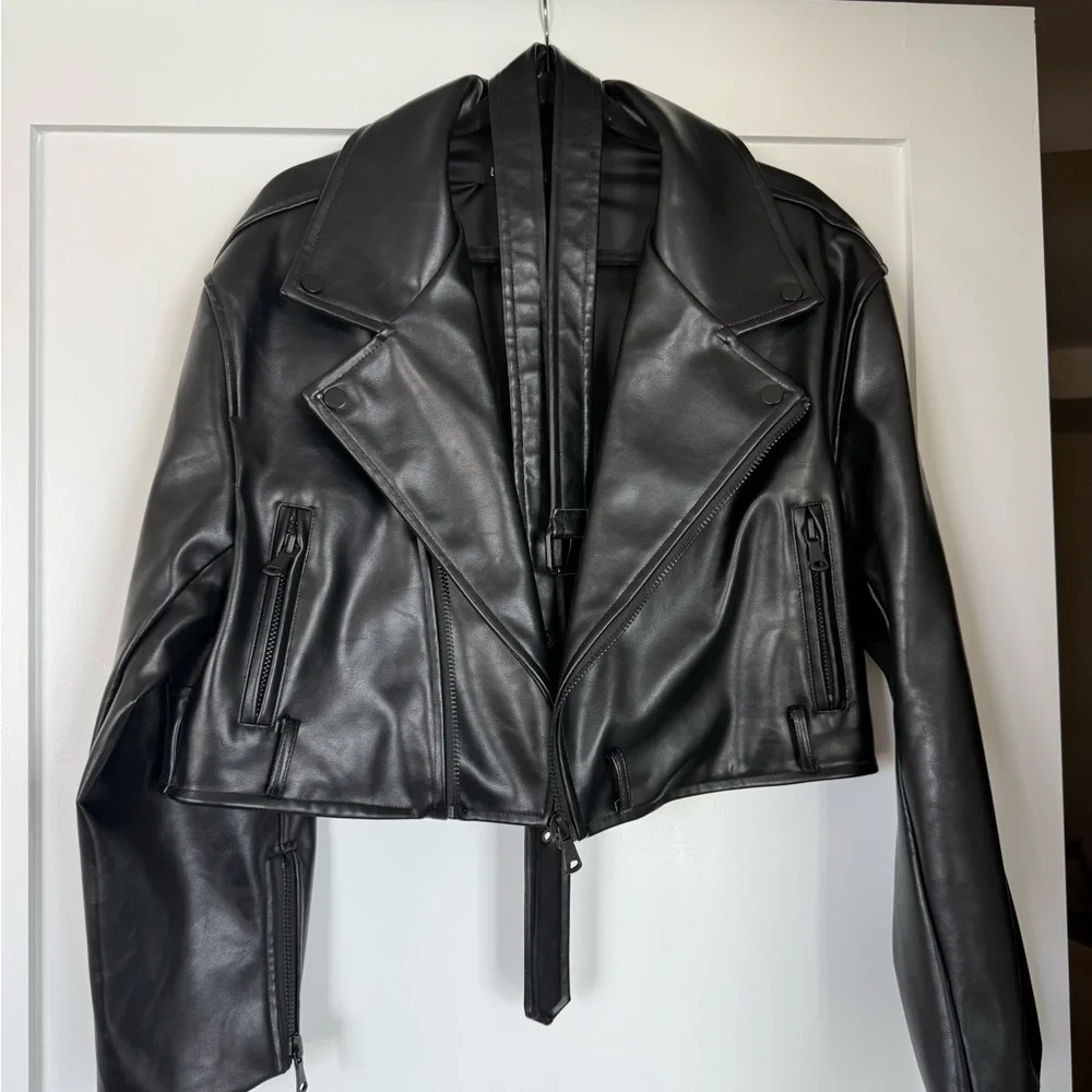 LIONESS - STATEN ISLAND JACKET IN BLACK - Picture 11 of 16